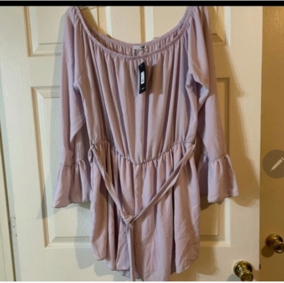 🍁🍂⚘️Nwt fashion nova rompe off shoulder 3x - Picture 2 of 2